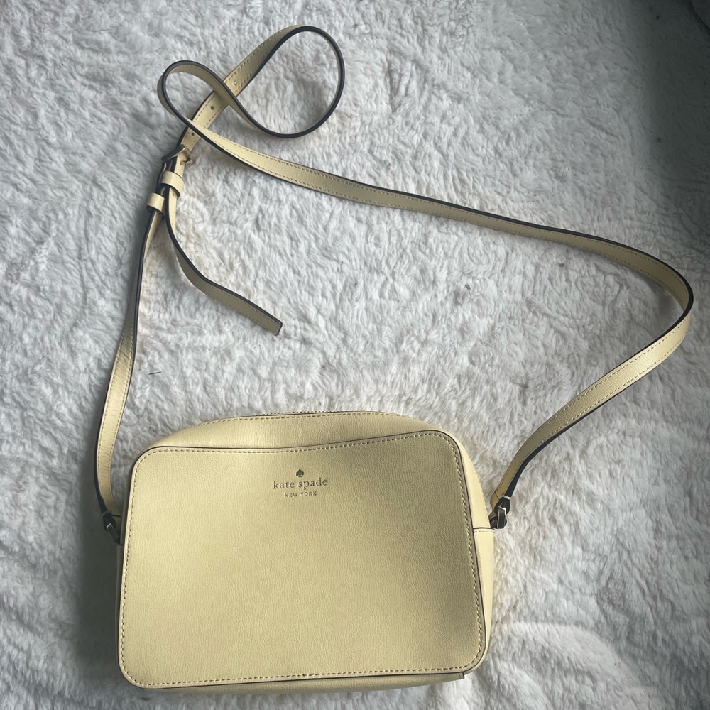 Kate Spade Yellow Crossbody Bag. Used two times. Good condition